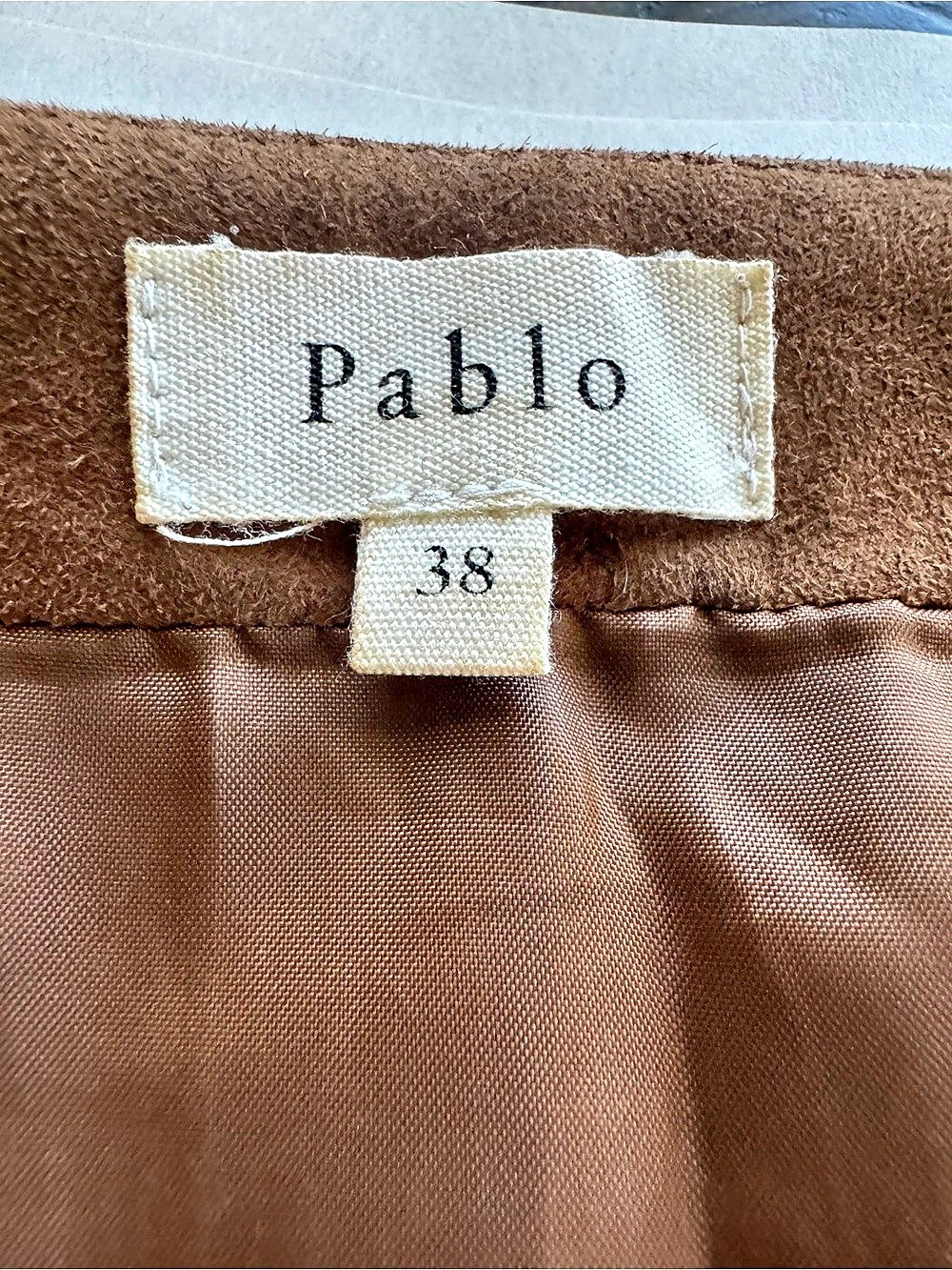 PABLO by Gérard Darel 100% Goat Suede Snap-Front Mini Skirt | Brown | US 6 FR 38 - Picture 8 of 10